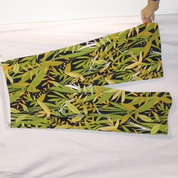 Bob Mackie Tropical Paradise Colorful Knit Stretch Gaucho Pants Cropped Size XS - Picture 2 of 3